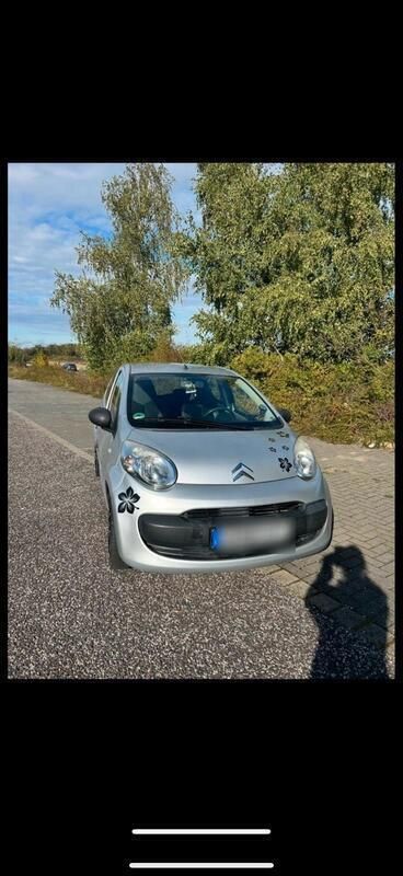 Silber Gebraucht 2009 Citroën C1 Kleinwagen | 1.850 € (Guter Preis) - Bild 1/4