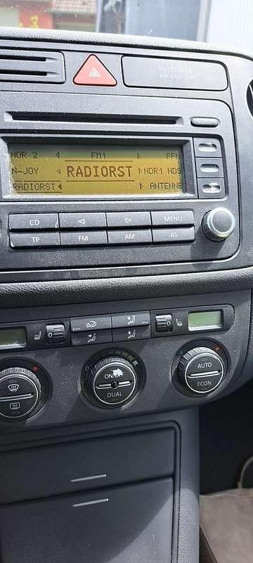 Grau Gebraucht 2006 VW Golf Plus Cross Trendline Van / Kleinbus | 2.999 € (Fairer Preis) - Bild 1/3