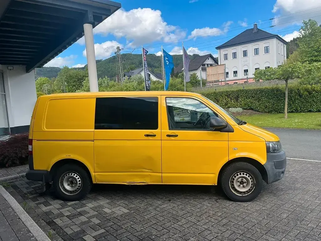 Gebraucht VW Transporter 84 PS (61 kW) 2012 Gelb Van