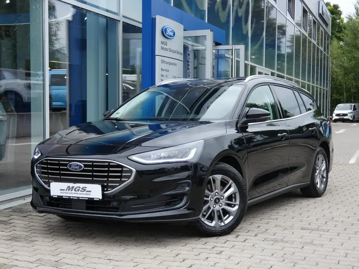 Gebraucht Ford Focus Titanium X 155 PS (114 kW) 2026 Agate black metallic Limousine