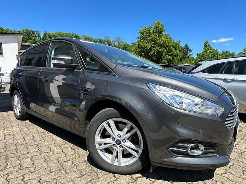 Gebraucht Ford S-MAX S 150 PS (110 kW) 2018 Magneticgrau metallic Van / Kleinbus
