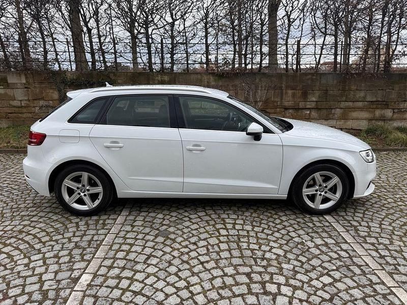 Gebraucht Audi A3 150 PS (110 kW) 2017 Weiß Limousine