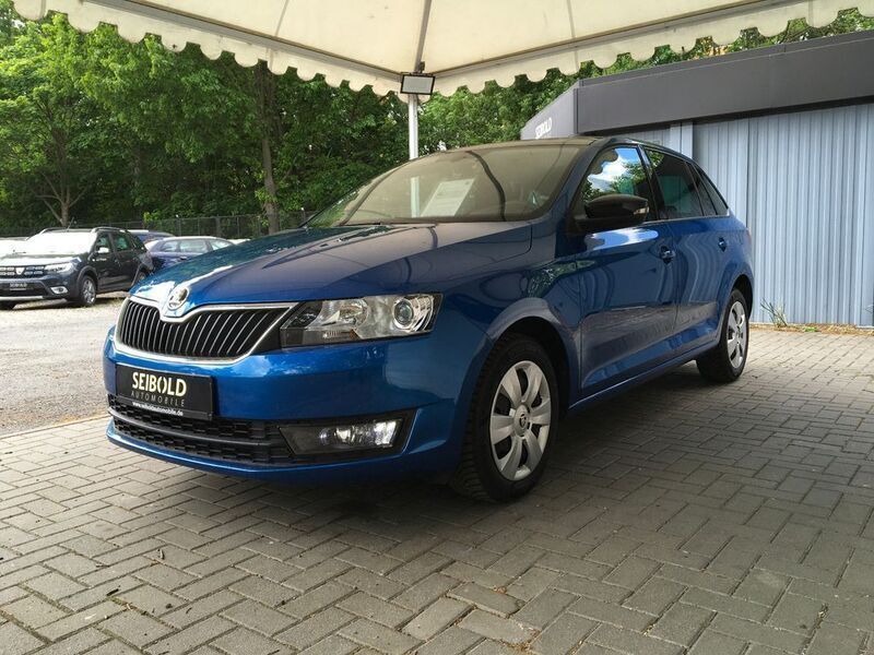 Blau Gebraucht 2015 Skoda Rapid Emotion Plus Kombi | 11.780 € (Etwas zu teuer) - Bild 1/4