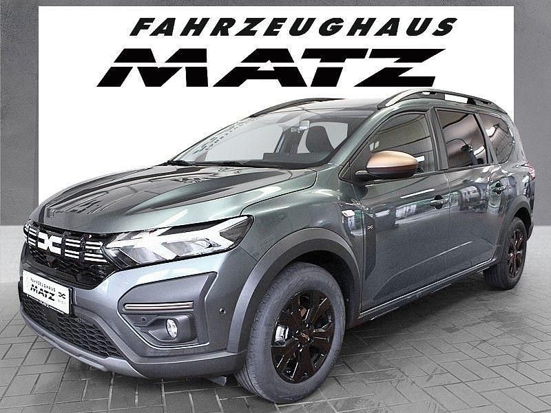 Grün Neu 2025 Dacia Jogger Extreme Van / Kleinbus | 23.875 € (Etwas zu teuer) - Bild 1/4