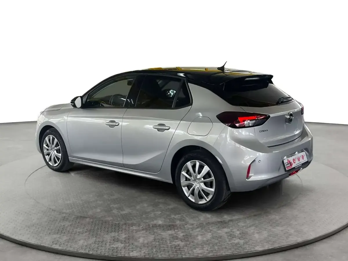 Usado Opel Corsa Edition 75 HP (55 kW) 2023 Prateado Citadino
