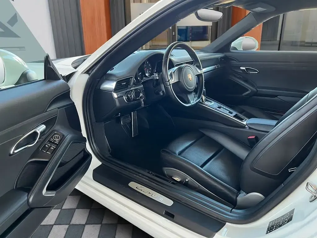 Gebraucht Porsche 911 Carrera 349 PS (256 kW) 2015 Weiß Coupé