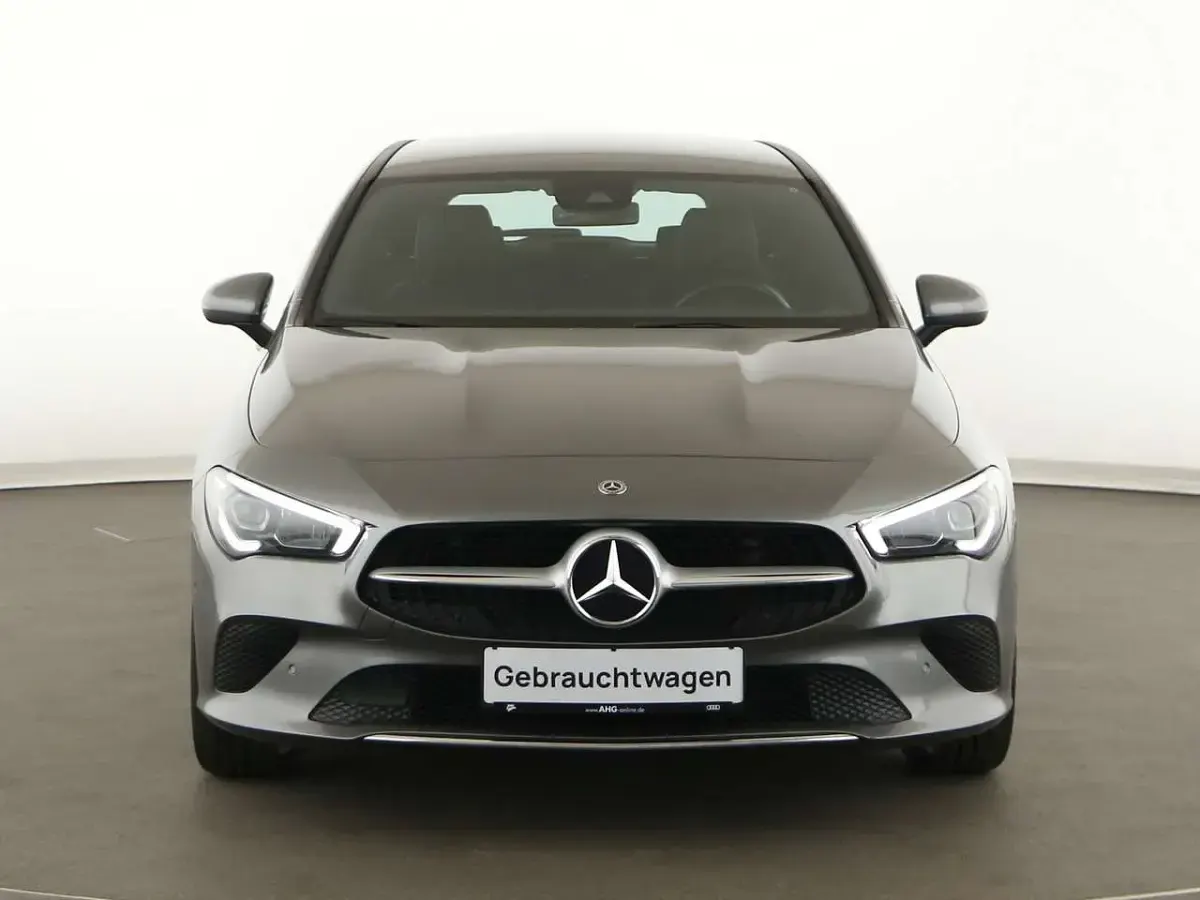 Gebraucht Mercedes CLA180 136 PS (100 kW) 2020 Mountaingrau metallic Coupé