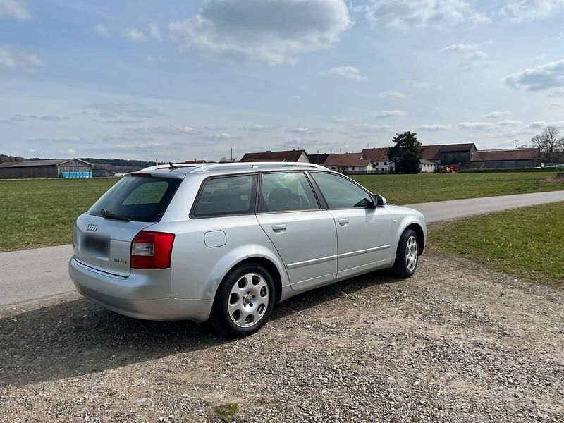Gebraucht Audi A4 131 PS (96 kW) 2004 Silber Kombi