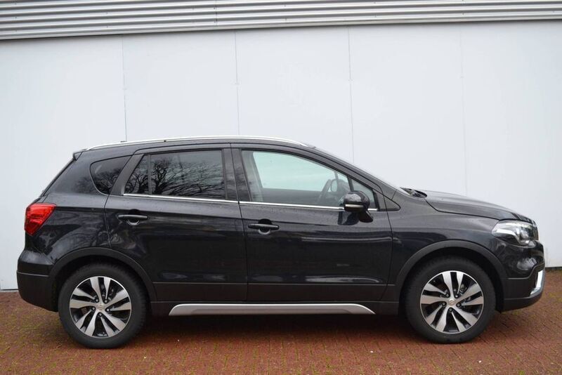 Schwarz Gebraucht 2020 Suzuki SX4 S-Cross SUV | 20.500 € (Fairer Preis) - Bild 1/4