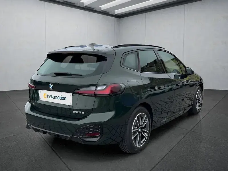 Gebraucht BMW 223 Active Tourer 197 PS (144 kW) 2025 Grün Van / Kleinbus