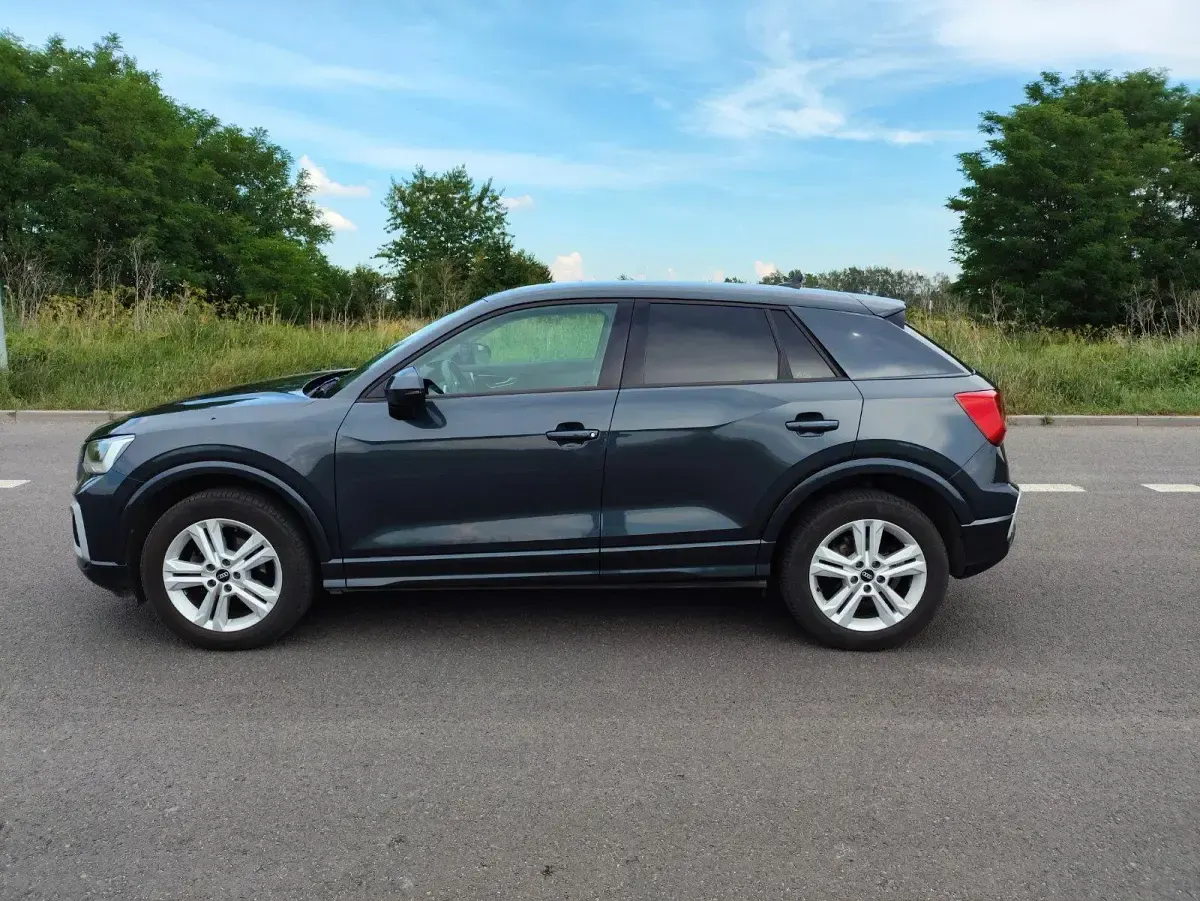 Gebraucht Audi Q2 150 PS (110 kW) 2022 Grau SUV