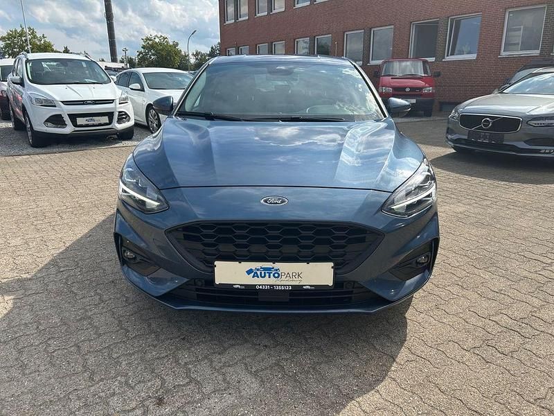 Gebraucht Ford Focus ST-Line 125 PS (91 kW) 2019 Blau Limousine