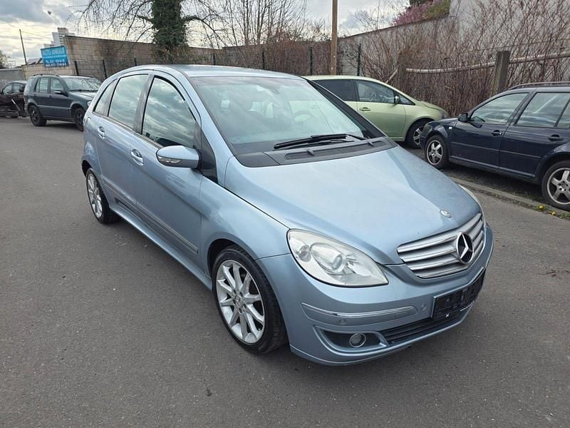 Gebraucht Mercedes B170 116 PS (85 kW) 2006 Blau Van / Kleinbus