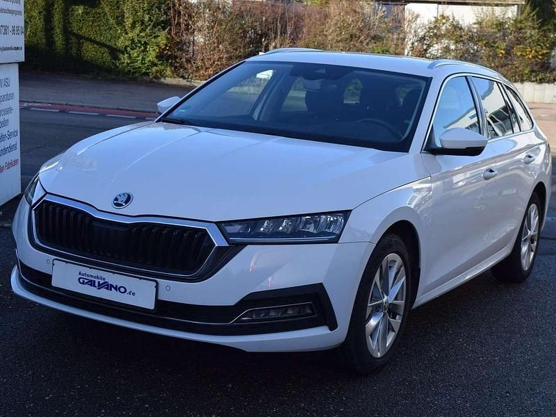 Candyweiss Gebraucht 2022 Skoda Octavia Style Kombi | 21.800 € (Superpreis) - Bild 1/4