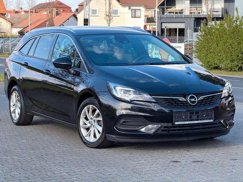 Gebraucht Opel Astra Elegance 122 PS (89 kW) 2021 Black meet kettle Kombi