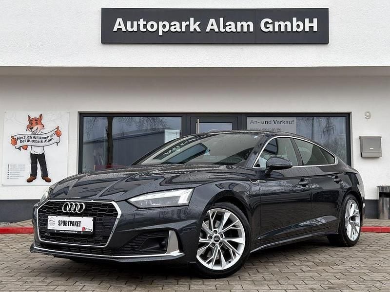 Grau Gebraucht 2022 Audi A5 Sportback S-Line Kleinwagen | 33.799 € (Fairer Preis) - Bild 1/4
