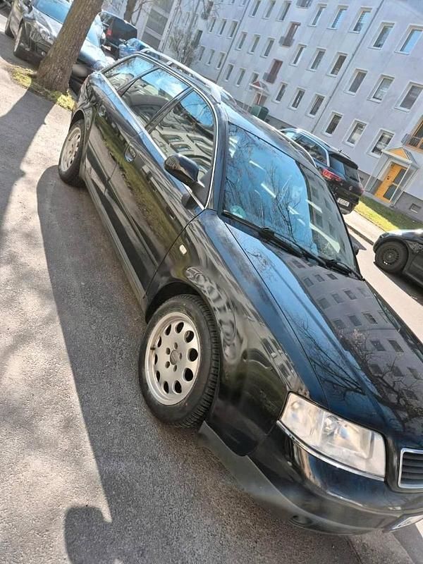 Second-hand Audi A6 165 CP (121 kW) 2000 Negru Break