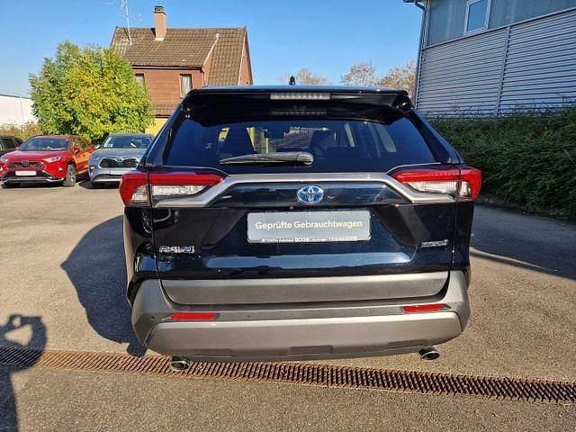 Gebraucht Toyota RAV4 Hybrid Club 218 PS (160 kW) 2019 Tiefschwarz SUV