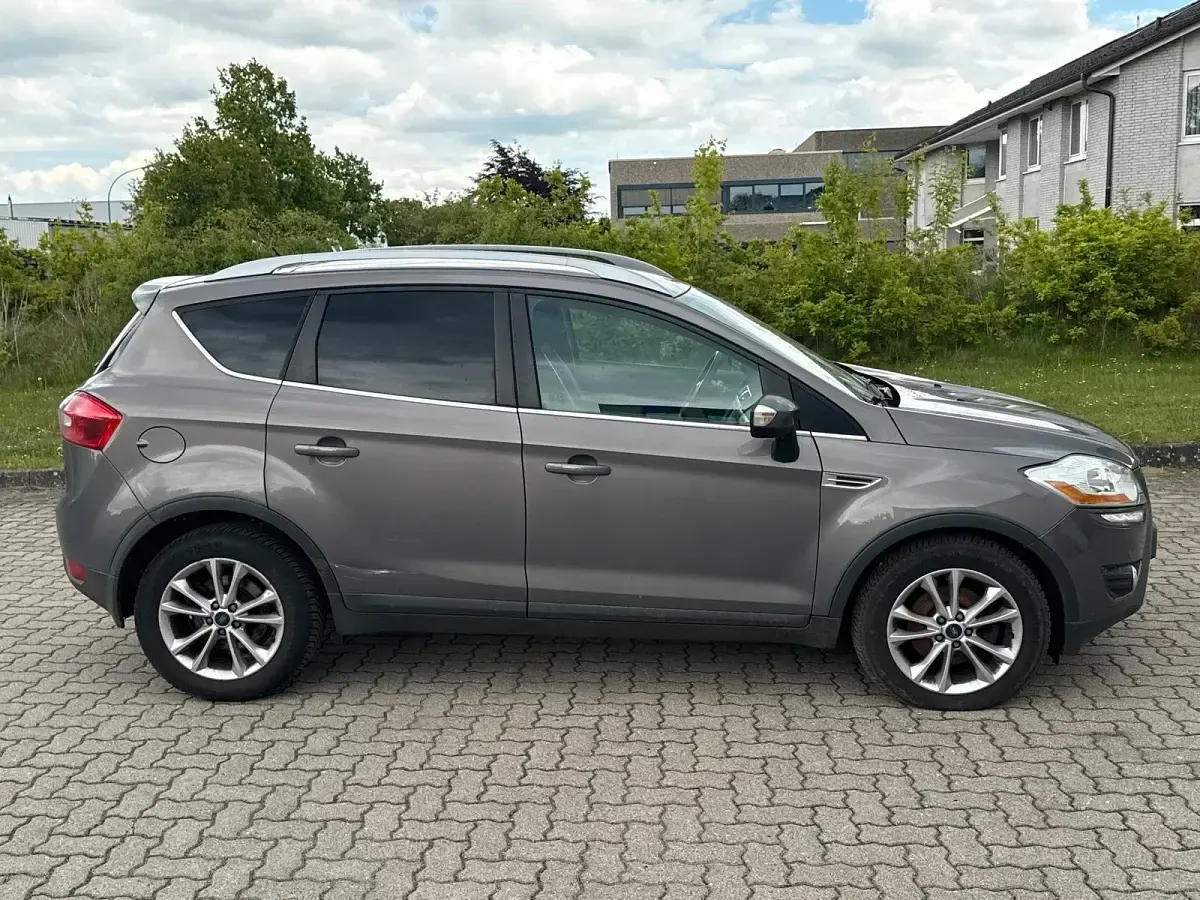 Używany Ford Kuga 2011 Szary SUV