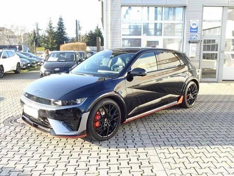 Schwarz Gebraucht 2024 Hyundai Ioniq 5 SUV | 51.995 € (Fairer Preis) - Bild 1/4