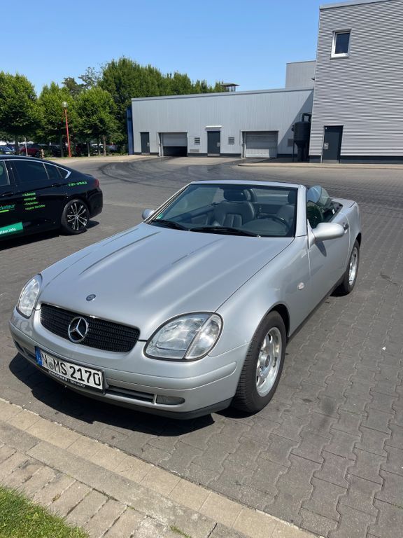 Silber Gebraucht 1998 Mercedes SLK200 Cabrio | 5.000 € (Superpreis) - Bild 1/4