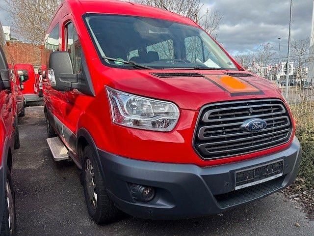 Gebraucht Ford Transit Trend 105 PS (77 kW) 2018 Rot Kombi