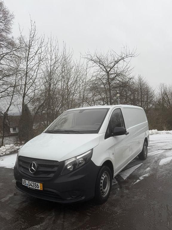 Gebraucht Mercedes Vito 114 PS (83 kW) 2016 Weiß Van