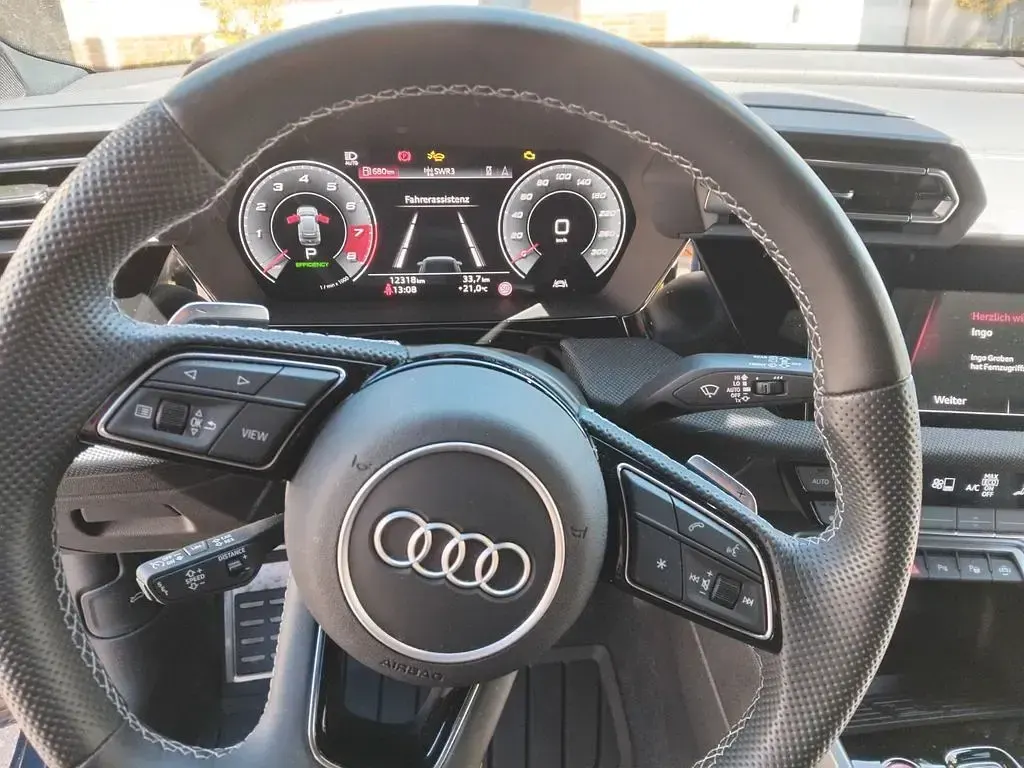 Gebraucht Audi S3 Sport 333 PS (244 kW) 2024 Blau Limousine