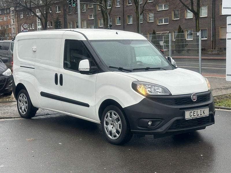 Gebraucht Fiat Doblò 95 PS (69 kW) 2020 Weiß Van / Kleinbus