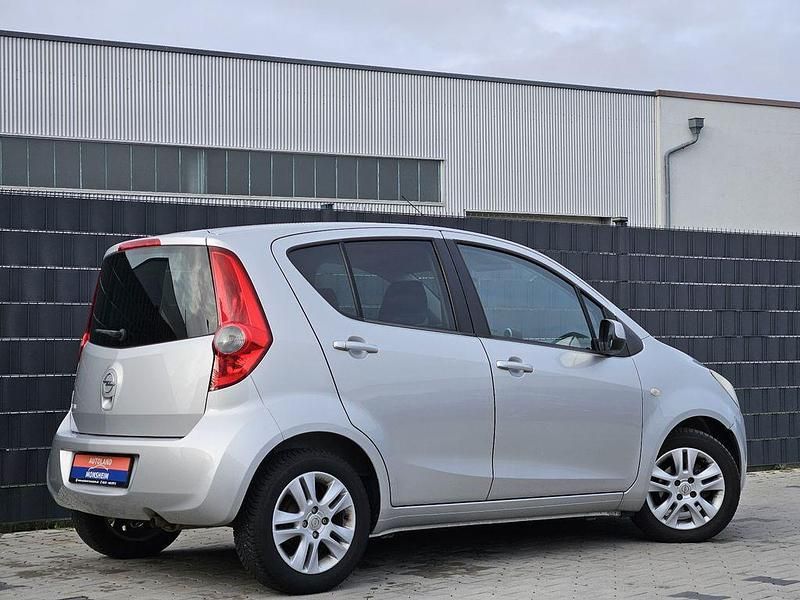Gebraucht Opel Agila Edition 94 PS (69 kW) 2011 Silber Kleinwagen
