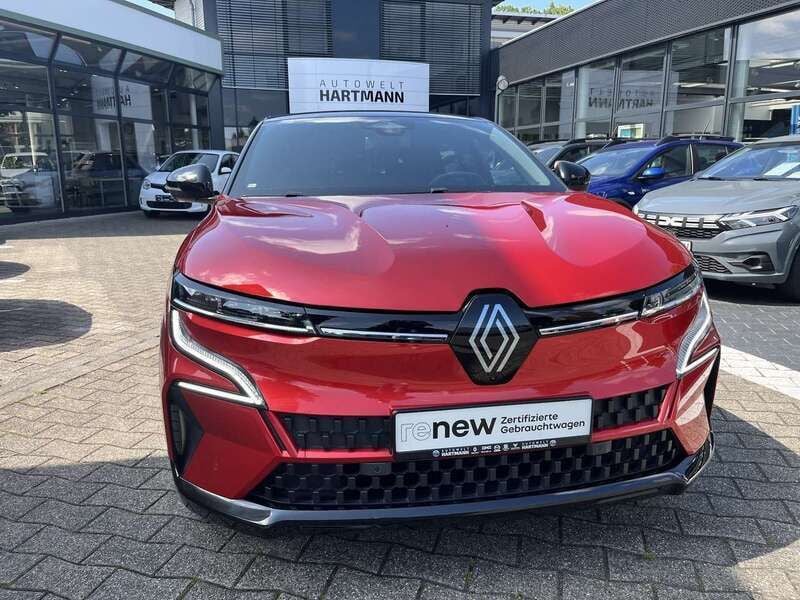 Dezirrot, dach black pearlsc Gebraucht 2022 Renault Mégane Iconic Kleinwagen | 26.990 € (Superpreis) - Bild 1/3