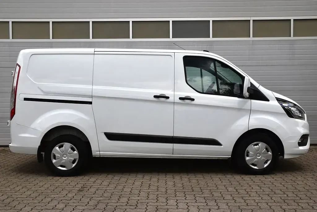 Usata Ford Transit Custom Trend 105 CV (77 kW) 2022 Bianco Monovolume