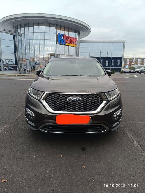 Grau Gebraucht 2018 Ford Edge Vignale SUV | 22.990 € - Bild 1/4