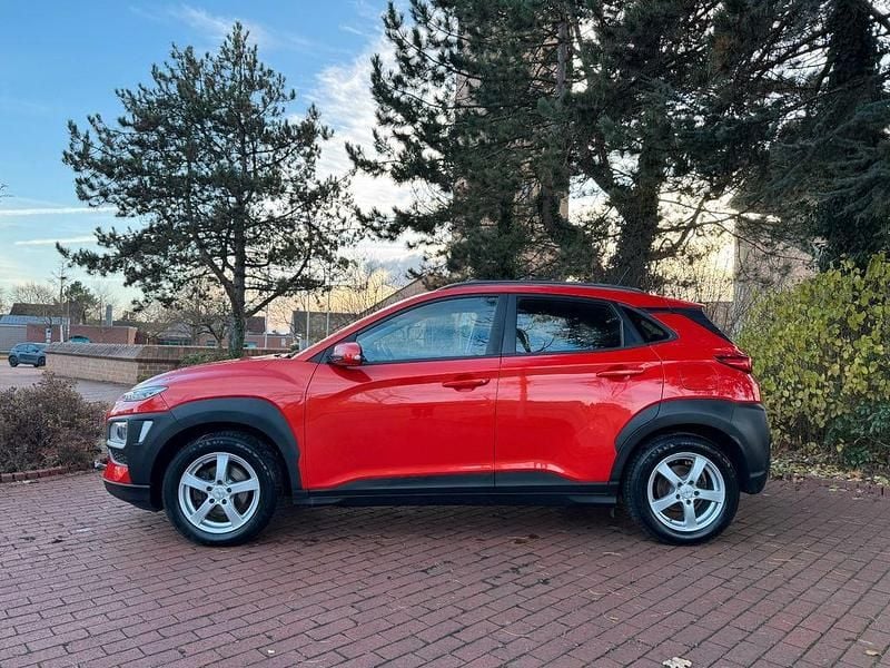 Gebraucht Hyundai Kona 120 PS (88 kW) 2018 Rot SUV