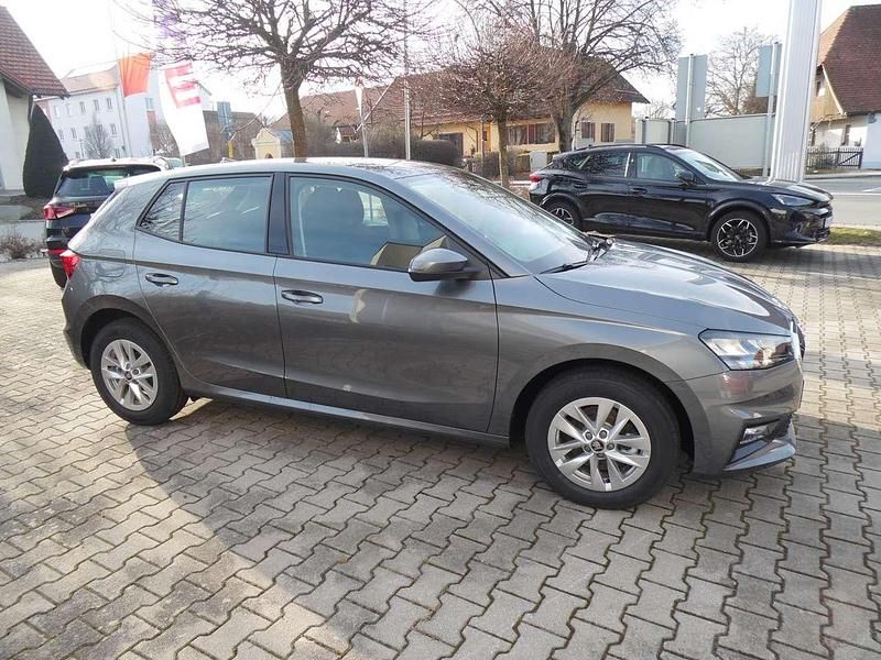 Neu Skoda Fabia Selection 116 PS (85 kW) 2026 Graphitegrau metallic Kleinwagen
