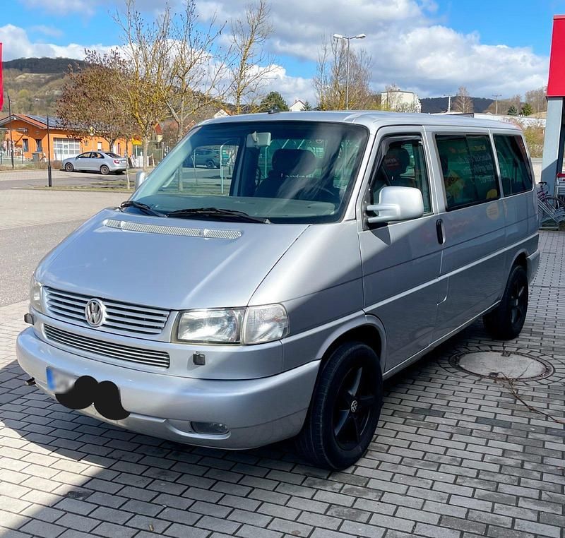 Usado VW Multivan 204 HP (150 kW) 2000 Prateado Monovolume