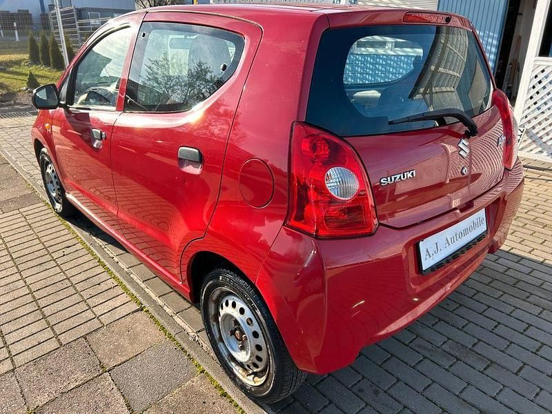 Gebraucht Suzuki Alto Basic 68 PS (50 kW) 2011 Rot Kleinwagen