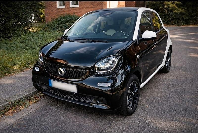 Gebraucht Smart ForFour Passion 71 PS (52 kW) 2015 Schwarz Kleinwagen