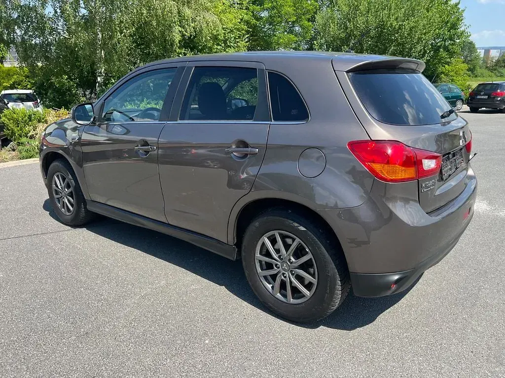Gebraucht Mitsubishi ASX Invite 150 PS (110 kW) 2014 Braun SUV