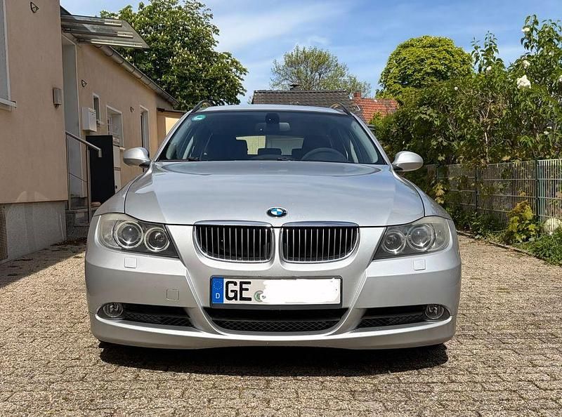 Second-hand BMW 325 Performance 218 CP (160 kW) 2006 Argintiu Break