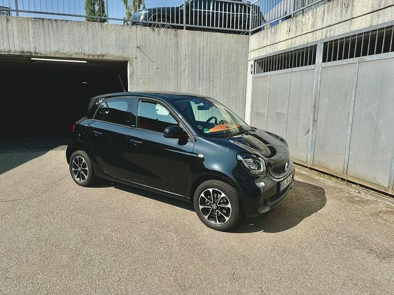 Schwarz Gebraucht 2014 Smart ForFour Passion Kleinwagen | 8.999 € (Etwas zu teuer) - Bild 1/4