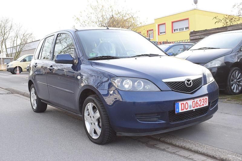 Gebraucht Mazda 2 Active 80 PS (58 kW) 2006 Blau Kleinwagen