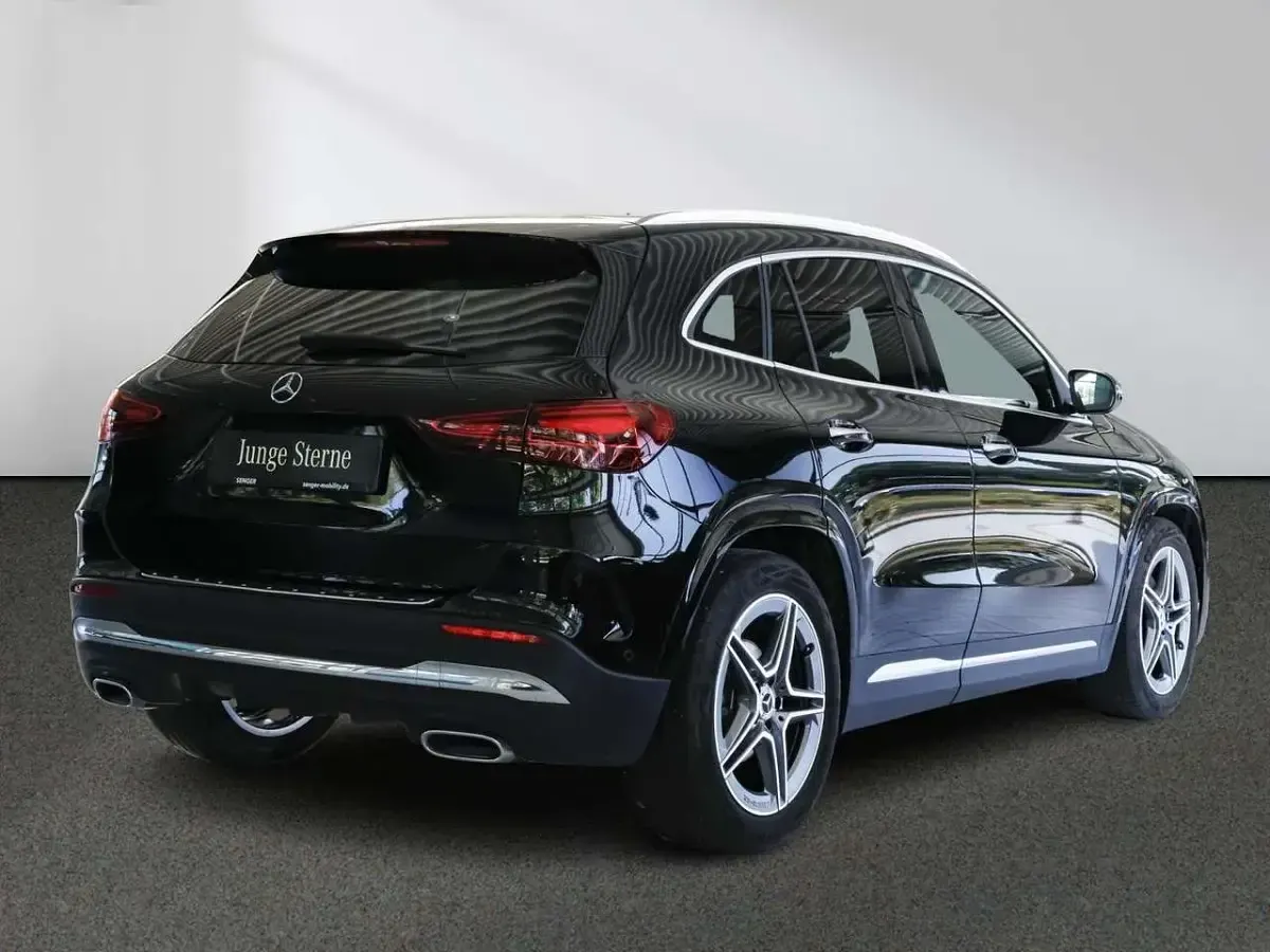 Gebraucht Mercedes GLA200 Advanced 163 PS (119 kW) 2025 Schwarz SUV