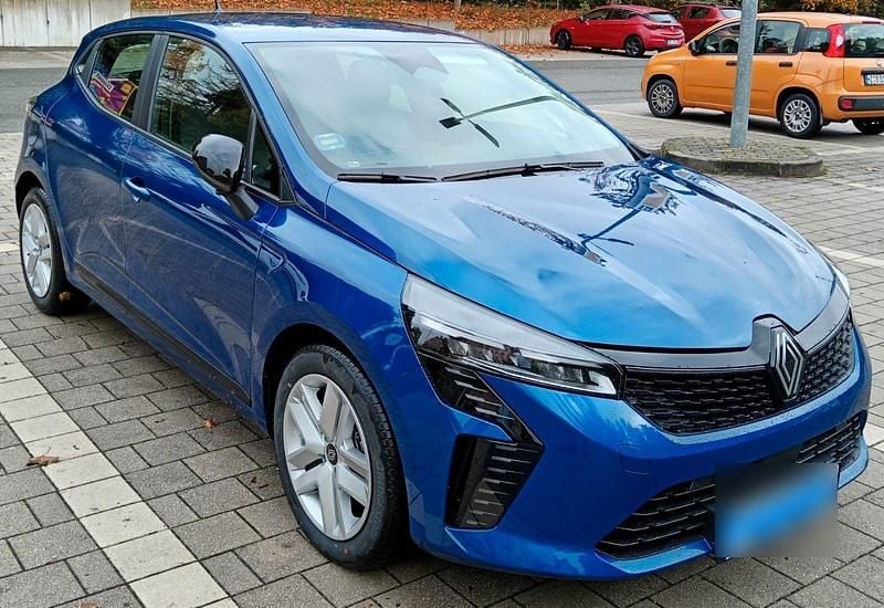 Gebraucht Renault Clio V 101 PS (74 kW) 2025 Blau Kleinwagen