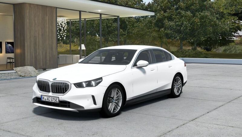 Alpinweiß uni Neu 2025 BMW i5 Performance Limousine | 52.529 € - Bild 1/4
