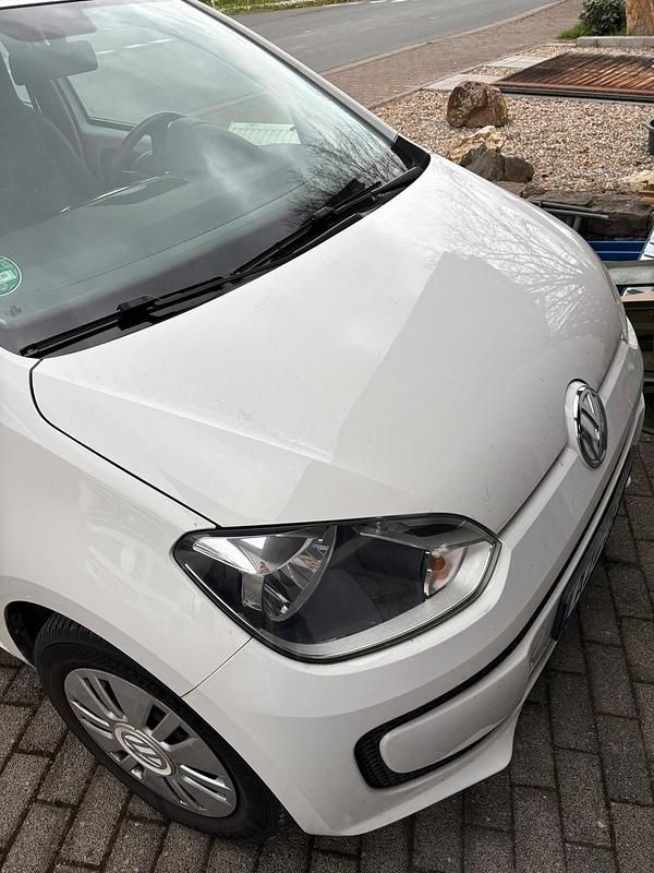 Weiß Gebraucht 2013 VW up! Move Kleinwagen | 2.800 € - Bild 1/4