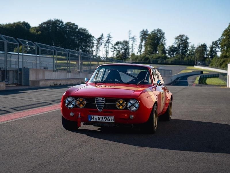 Rot Gebraucht 1973 Alfa Romeo GT Coupé | 135.000 € - Bild 1/3