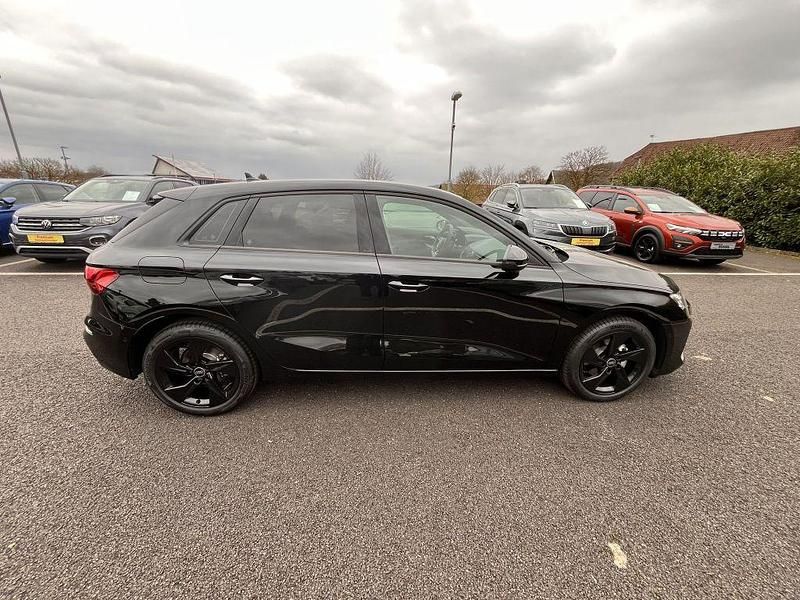 Neu Audi A3 Advanced 150 PS (110 kW) 2026 Schwarz Limousine