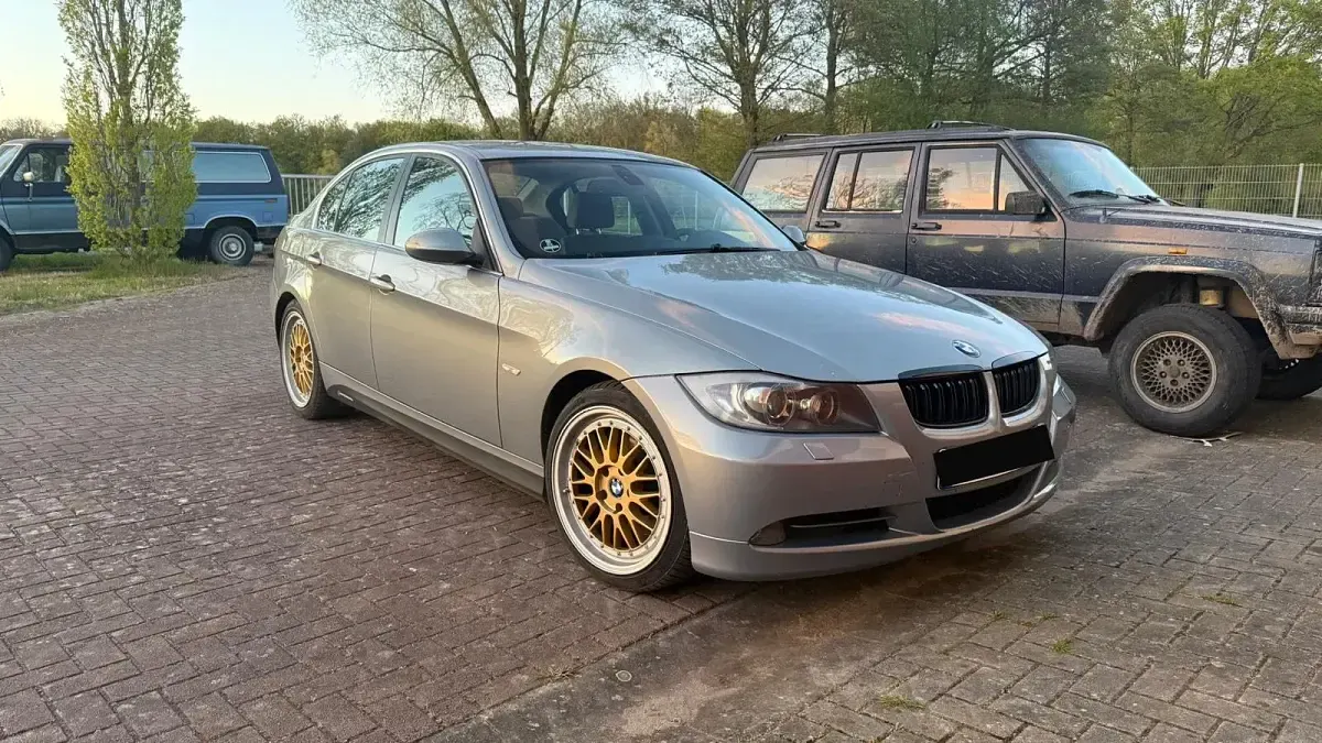 Käytetty BMW 330 272 HP (200 kW) 2006 Andere farben Sedan