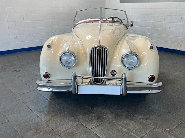Gebraucht Jaguar XK 190 PS (139 kW) 1956 Weiß Cabrio
